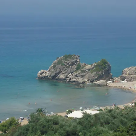 With Swimming Pool And Sea View - Apartment