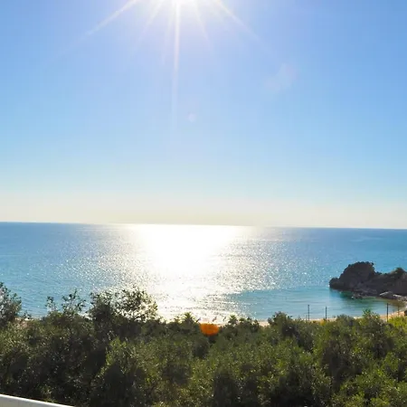 With Swimming Pool And Sea View - Daire