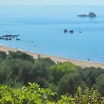 아파트 With Swimming Pool And Sea View -