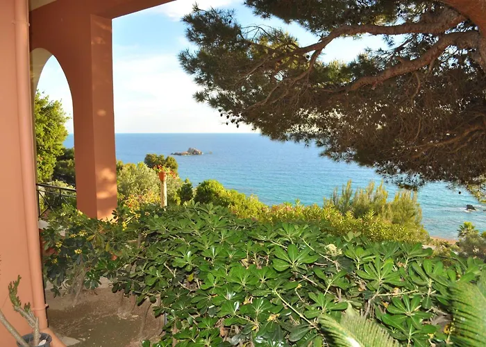 דירה With Swimming Pool And Sea View - *